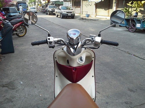 Fino ปี 54 สีแดง ครีม ท่ออาร์ม สีสวย เครื่องเดิมแน่นๆ เอกสารครบ