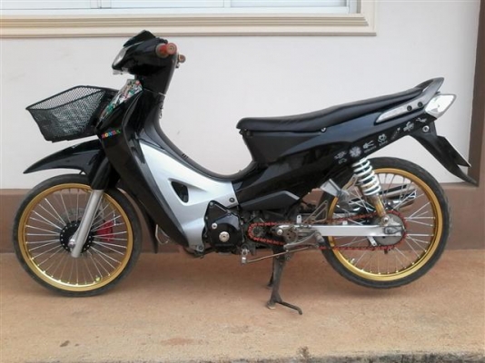 ขาย Wave125 ทะเบียนพร้อมโอนรถปี 47 ภาษีขาดยังไม่เกิน 3 ปี เครื่องแรงแต่งมาพอประมาณ ขาย 9900 บาท