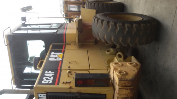 รถตักดิน CAT / 924F นำเข้าจากญี่ปุ่น