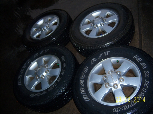 แม็กพร้อมยาง 245 70 16