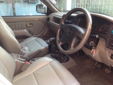 Isuzu Rodeo 4WD cab Isuzu Rodeo 4WD cab