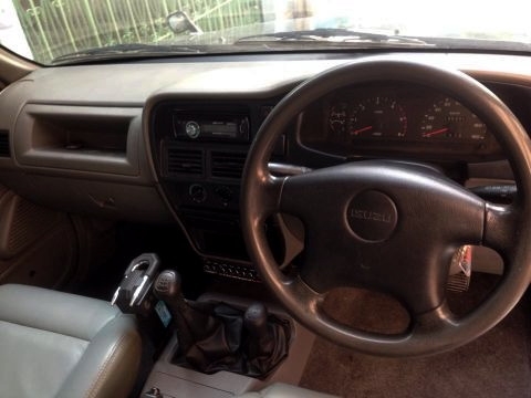 Isuzu Rodeo 4WD cab Isuzu Rodeo 4WD cab
