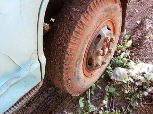 **315,000 บ.ต่อรอง**ขาย6ล้อราคาเบาๆ ISUZU NKR 110HP JAANKR58LK ห้างแท้หูช้าง เกียร์ยาว เครื่อง4BE1 110แรง เครื่องดีติดง่าย แรงดี ช่วงล่าง6น็อตHINO หน้า-หลัง คัสซีสวยเดิมไม่ผุ ไม่ดาม กระบะพื้นไม้คอกไม้ สภาพดีฝาทึบดี ยาง7.50 ดี6เส้น หัวเก๋งสีไม่สวยมีแตกมีลอ