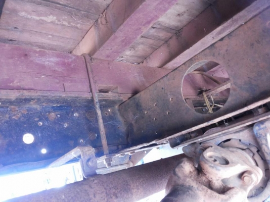 **315,000 บ.ต่อรอง**ขาย6ล้อราคาเบาๆ ISUZU NKR 110HP JAANKR58LK ห้างแท้หูช้าง เกียร์ยาว เครื่อง4BE1 110แรง เครื่องดีติดง่าย แรงดี ช่วงล่าง6น็อตHINO หน้า-หลัง คัสซีสวยเดิมไม่ผุ ไม่ดาม กระบะพื้นไม้คอกไม้ สภาพดีฝาทึบดี ยาง7.50 ดี6เส้น หัวเก๋งสีไม่สวยมีแตกมีลอ