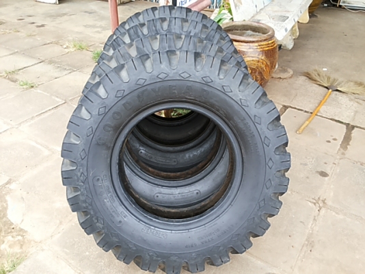 ขายยาง ก.ไก่ Goodyear ดอกเต็มๆ