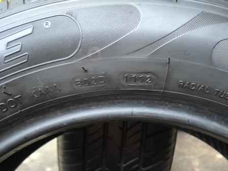 ยาง destone 185-65-14 ปี 12  1 คู่