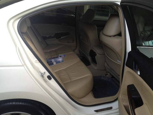 ขายHONDA ACCROD ปี 2010 สีขาวเครื่อง 2.4