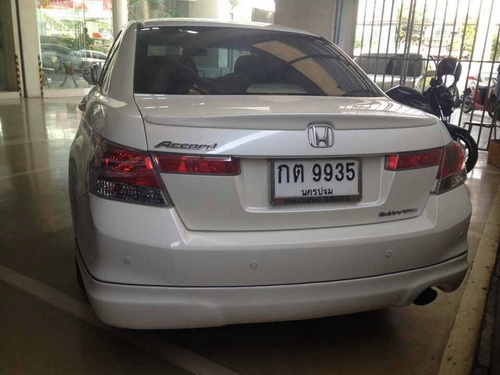 ขายHONDA ACCROD ปี 2010 สีขาวเครื่อง 2.4