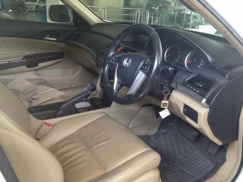 ขายHONDA ACCROD ปี 2010 สีขาวเครื่อง 2.4