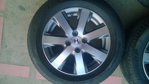 HONDA ขอบ 15 .ใส่ CITY JAZZ สวยคับ