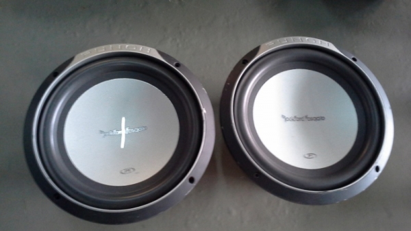 ลำโพง Sub Woofer Rockford Fosqate ขนาด 10 นิ้ว สวย ดี ถูก