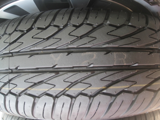 ขายล้อแม็กป้ายแดง Honda Freed 15"x5.5" et50 4รู100 พร้อมยาง ปี13  สนใจติดต่อเล็กคลองสามครับ (081-3747940)