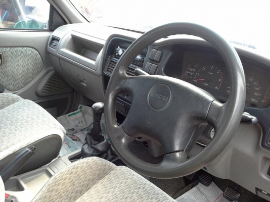 ขาย ISUZU 2.5 Turbo space cab ขาย ISUZU 2.5 Turbo space cab