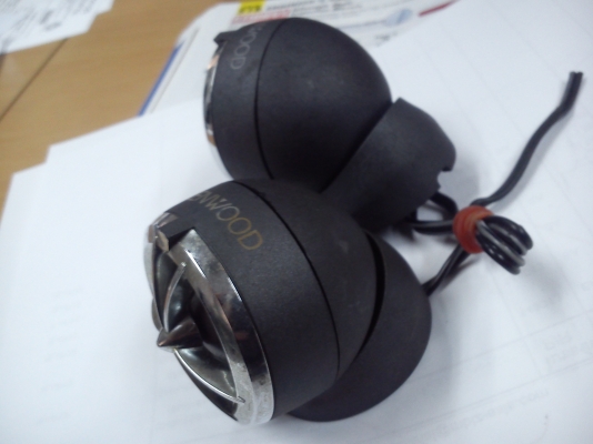 ทวิสเตอร์ KENWOOD แบบทรงโดม เสียงนุ่มไม่บาดหู ปรับทิศทางได้ ของมือสองญี่ปุ่นครับ ทวิสเตอร์ KENWOOD แบบทรงโดม เสียงนุ่มไม่บาดหู ปรับทิศทางได้ ของมือสองญี่ปุ่นครับ