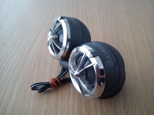 ทวิสเตอร์ KENWOOD แบบทรงโดม เสียงนุ่มไม่บาดหู ปรับทิศทางได้ ของมือสองญี่ปุ่นครับ ทวิสเตอร์ KENWOOD แบบทรงโดม เสียงนุ่มไม่บาดหู ปรับทิศทางได้ ของมือสองญี่ปุ่นครับ