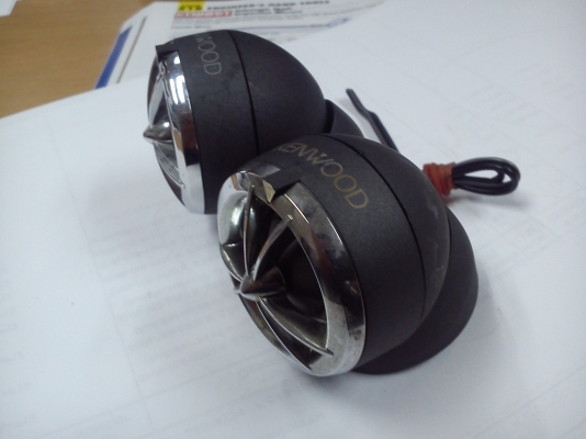 ทวิสเตอร์ KENWOOD แบบทรงโดม เสียงนุ่มไม่บาดหู ปรับทิศทางได้ ของมือสองญี่ปุ่นครับ ทวิสเตอร์ KENWOOD แบบทรงโดม เสียงนุ่มไม่บาดหู ปรับทิศทางได้ ของมือสองญี่ปุ่นครับ