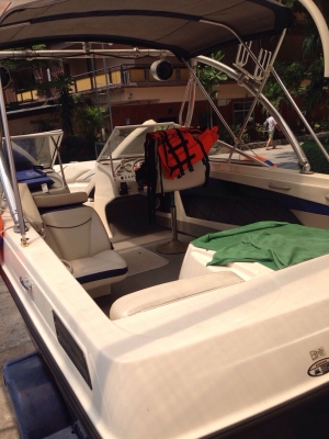 Bayliner speed boat for sale Bayliner speed boat for sale