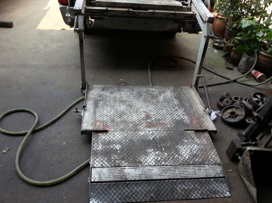 ขายฝาท้ายรถกระบะไฮดรอลิค