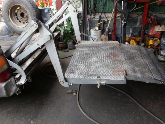 ขายฝาท้ายรถกระบะไฮดรอลิค