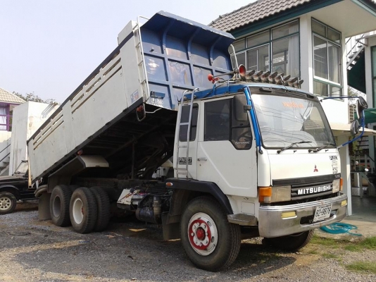 ขายรถดั้ม 10 ล้อ 2 เพลา เครื่่อง 6D17 220 แรงม้า