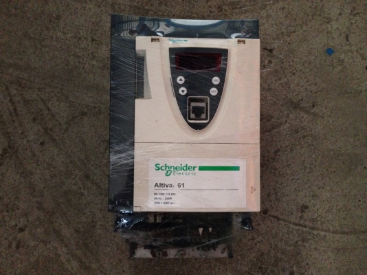 ขาย ตัวคุมการสตาร์ทมอเตอร์ Schneider ขนาด 5 HP. สภาพสวย