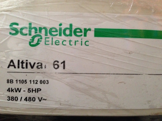 ขาย ตัวคุมการสตาร์ทมอเตอร์ Schneider ขนาด 5 HP. สภาพสวย