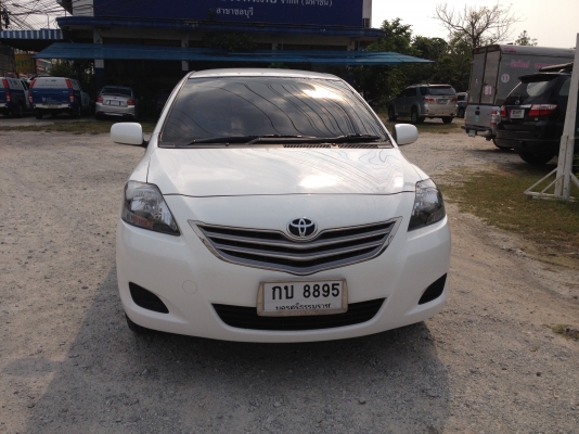VIOS ตัว E (ตัวพิเศษฉลองครบรอบ 50 ปี)