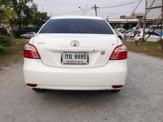 VIOS ตัว E (ตัวพิเศษฉลองครบรอบ 50 ปี)