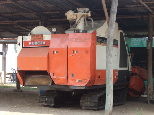 ขายถูกๆคับรถพร้อมใช้งาน385000บาท รถเกียวคูโบต้าอุ้ม68 สภาพดีเอาไปใช้งานได้เลยคับ