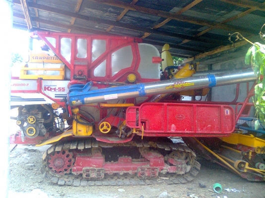 ขายรถเกี่ยวข้่าวศักดิ์พัฒนาเช็คลงนาปังแล้วพร้อมเทเลอร์สิบล้อปรับราคา890000บาท