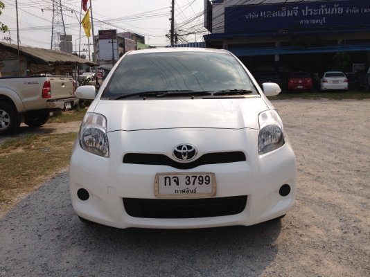 YARIS  ตัว E ปี 13