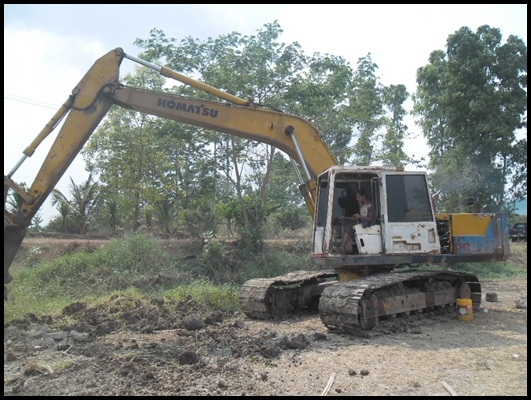 แมคโคร PC 200 รุ่น 3