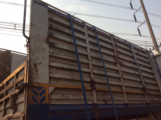 ***ขายกะบะคอกเหล็กกล่องคอกสูง ยาว 4.20 ม. ใส่หกล้อกลางคับ***