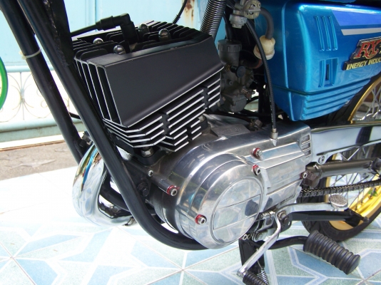 ขาย yamaha RXs 115 ทะเบียนเต็ม 58 พร้อมโอน ราคา 25,000.- โทร. 0804420093 ขาย yamaha RXs 115 ทะเบียนเต็ม 58 พร้อมโอน ราคา 25,000.- โทร. 0804420093