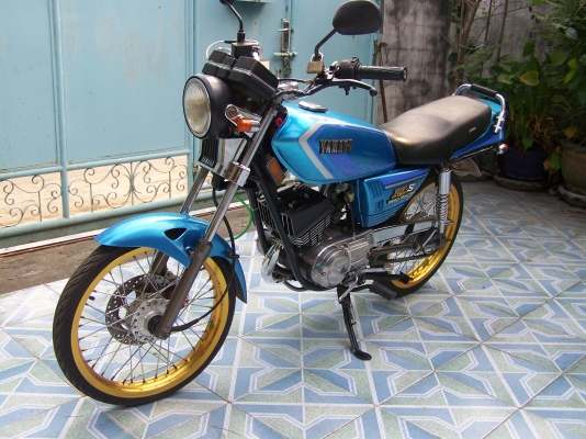 ขาย yamaha RXs 115 ทะเบียนเต็ม 58 พร้อมโอน ราคา 25,000.- โทร. 0804420093 ขาย yamaha RXs 115 ทะเบียนเต็ม 58 พร้อมโอน ราคา 25,000.- โทร. 0804420093