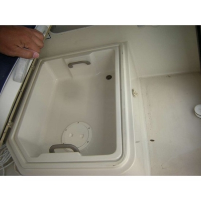 ขายเรือตกปลาไฟเบอร์ Catamaran Nissan SunCat 8 มือสองญี่ปุ่น