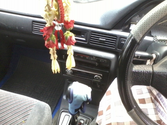 รถเก๋ง มาสด้า 323 เกียร์ออโต้ ราคาลดได้อีก