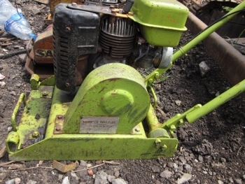 ของเข้ามาแล้วครับ - เครื่องตบดิน พื้นเรียบ หลายตัว ทั้ง MEIWA, HOWA, KOMATSU มือสองจากญี่ปุ่น ราคาตัวละ 8,500 บาท