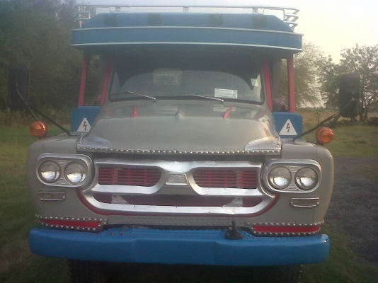 ขาย 10 ล้อหัวยาวเพลาเดียวขึ้นรถเกี่ยว พวงมาลัยเพาเวอร์ สวยพร้อมใช้