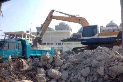 ขายรถ KOBELCO PC200-5  ไฟฟ้าครบ มีทะเบียน แอร์