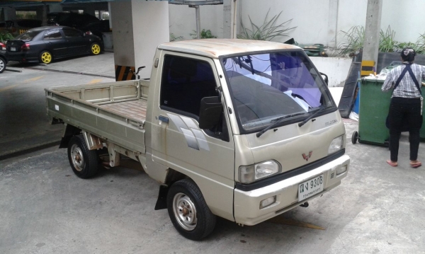 กะป๊อวู่หลิง ปี2004 ป้ายขาว กระบะเปิด3ด้านสวยเดิมโรงงาน เครื่องหัวฉีด แอร์เย็น เล่มแท้ชุดโอนครบ ถูกมาก(กทม)