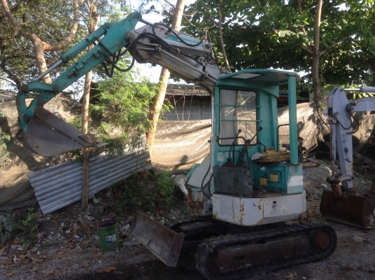 ขายรถขุด KOMATSU PC28UU-1 มีลายหัวเจาะ  บูมสไลด์