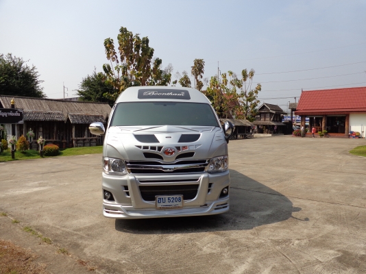 รถตู้ คอมมัสเร็วปี 2011