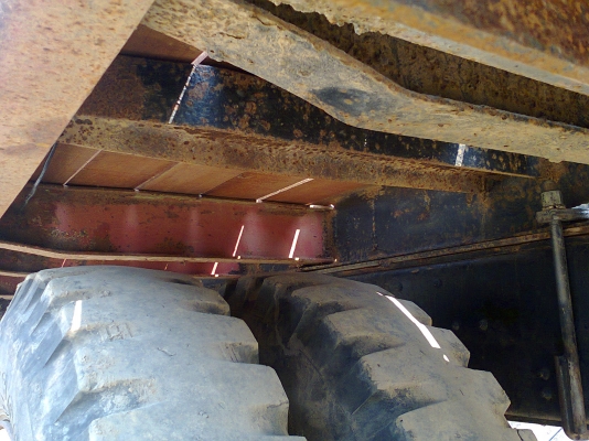 10 ล้อ เทนเลอร์บรรทุกแบคโฮ MITSU 527 เครื่อง 190แรง 2 เพลา