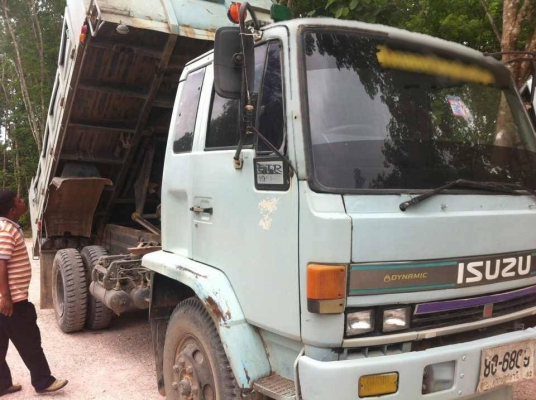 6ล้อดั้ม195แรงISUZU FTR32F รถห้างแท้ เครื่องเดิมแห้ง คัสซีสวย..ดั้มยิงหน้า