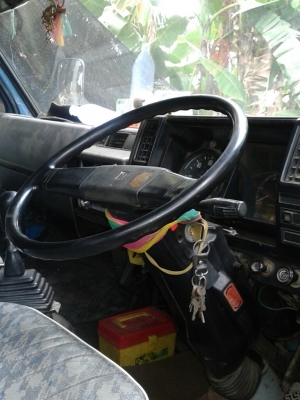 ขายรถ6ล้อNPR  4BE1คัชซีสวย เอกสารพร้อมโอน เจ้าของขายเอง ราคาต่อรองได้