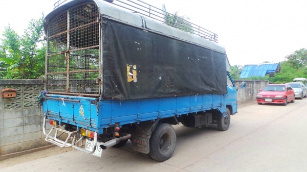 ขาย 6 ล้อ ISUZU 85 แรงม้าสภาพพร้อมใช้ เครื่องดี คัสซีสวย ยางเต็ม ทะเบียนชุดโอนครบทุกอย่างพร้อมโอน