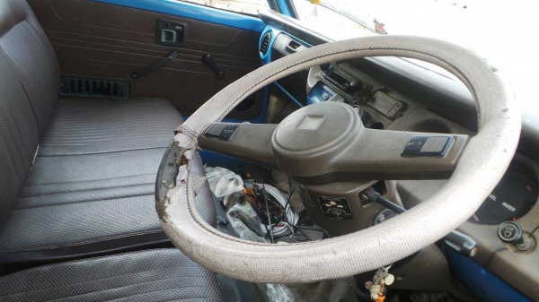 ขาย 6 ล้อ ISUZU 85 แรงม้าสภาพพร้อมใช้ เครื่องดี คัสซีสวย ยางเต็ม ทะเบียนชุดโอนครบทุกอย่างพร้อมโอน