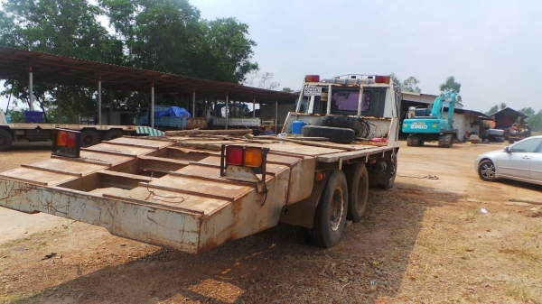 ขายเทเลอร์ลากแบคโฮไอ้หลง ขึ้น 200 ได้สบาย สนใจติดต่อด่วน อย่ามัวแต่ลีลาเดี๋ยวไม่ได้รถไปใช้งานครับ