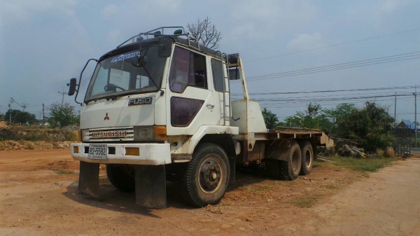 ขายเทเลอร์ลากแบคโฮไอ้หลง ขึ้น 200 ได้สบาย สนใจติดต่อด่วน อย่ามัวแต่ลีลาเดี๋ยวไม่ได้รถไปใช้งานครับ